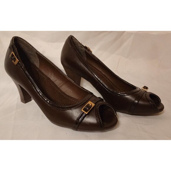 Avon Size 6 Brown Peep Toe Pumps - Picture 2 of 5